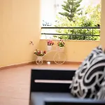 Aa Flat Apartment *