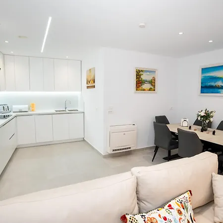 Aa Flat * Sarande