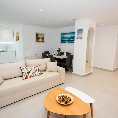 Aa Flat Apartment *
