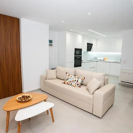 Aa Flat * Sarande