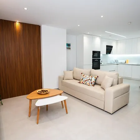 Aa Flat Sarande